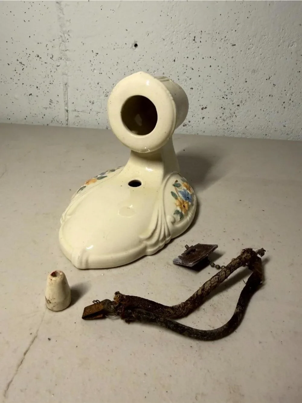 Beautiful 1930s Porcelain Art Deco Porcelier Light Sconce - 1 Floral